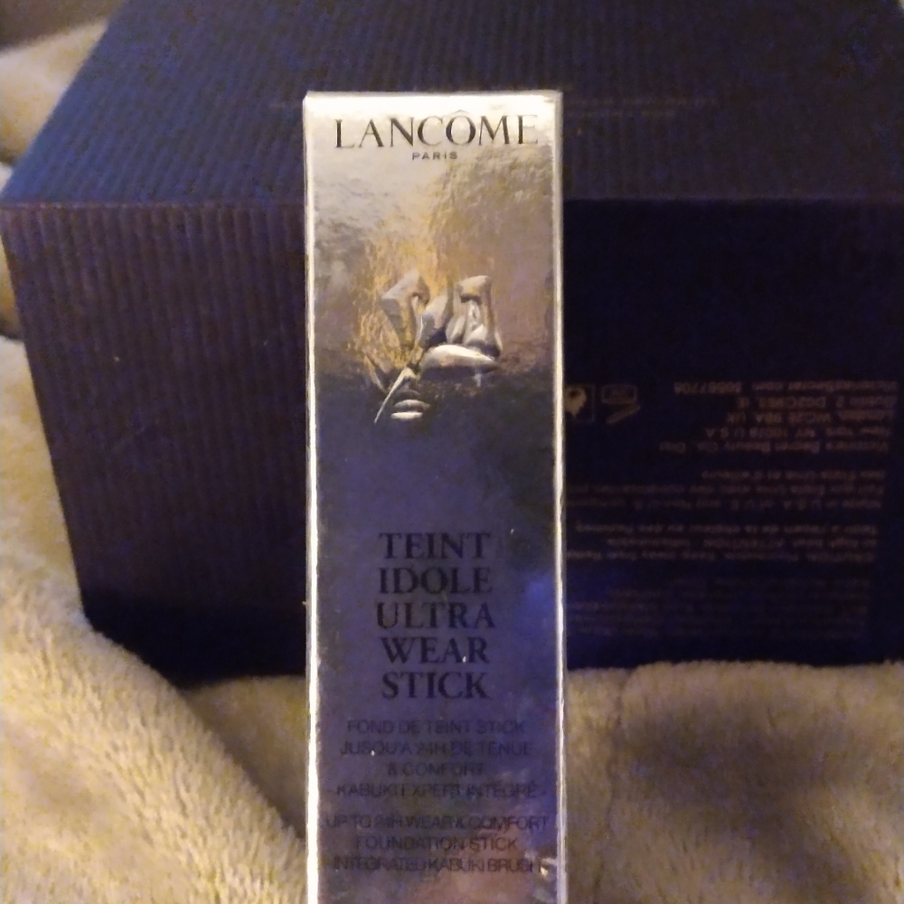 Lancome Ulta Wear Stick New! Beige❤️ Comes with free gift Perfect 🎁